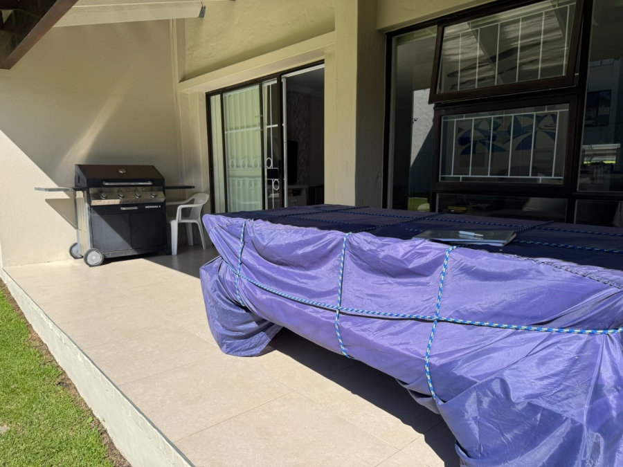 To Let 4 Bedroom Property for Rent in Bowtie Western Cape